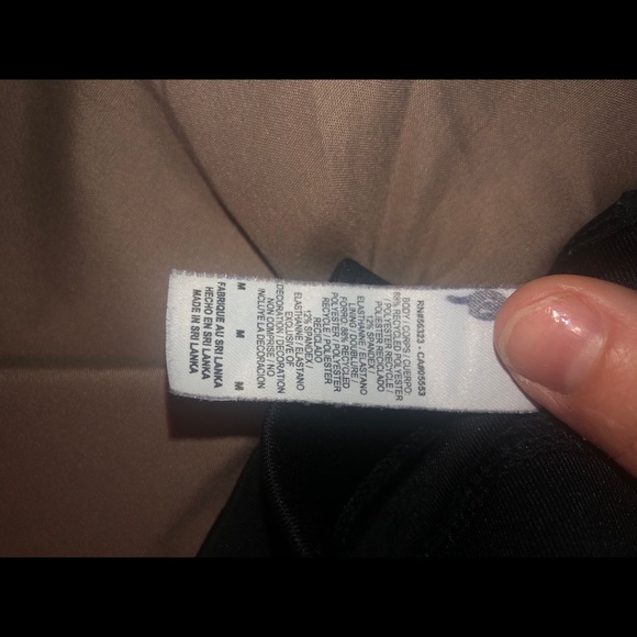 Girls black Nike sport bra - Picture 3 of 3